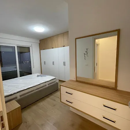 For Rent 160m Unaza E Re